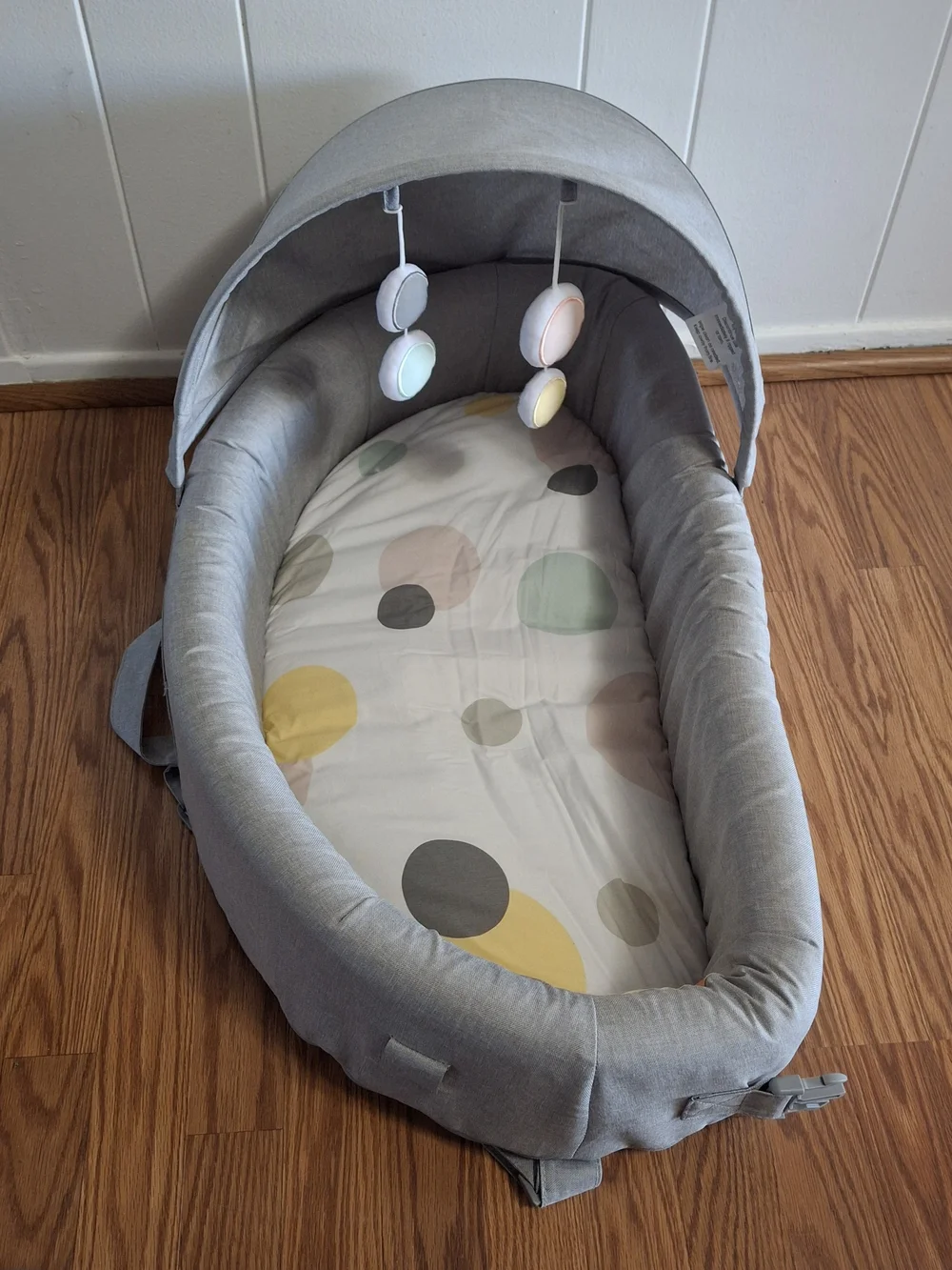 Lulyboo Portable Baby Nest in Light Gray - Foldable Travel Bassinet